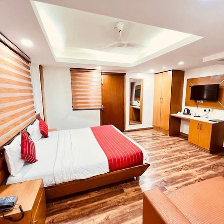 Hotel Sizzling Starr New Delhi Ngoại thất bức ảnh