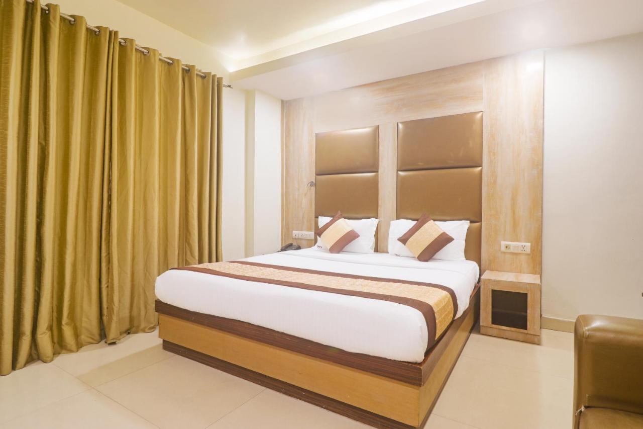 Hotel Sizzling Starr New Delhi Ngoại thất bức ảnh