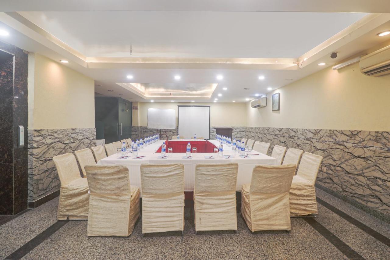 Hotel Sizzling Starr New Delhi Ngoại thất bức ảnh