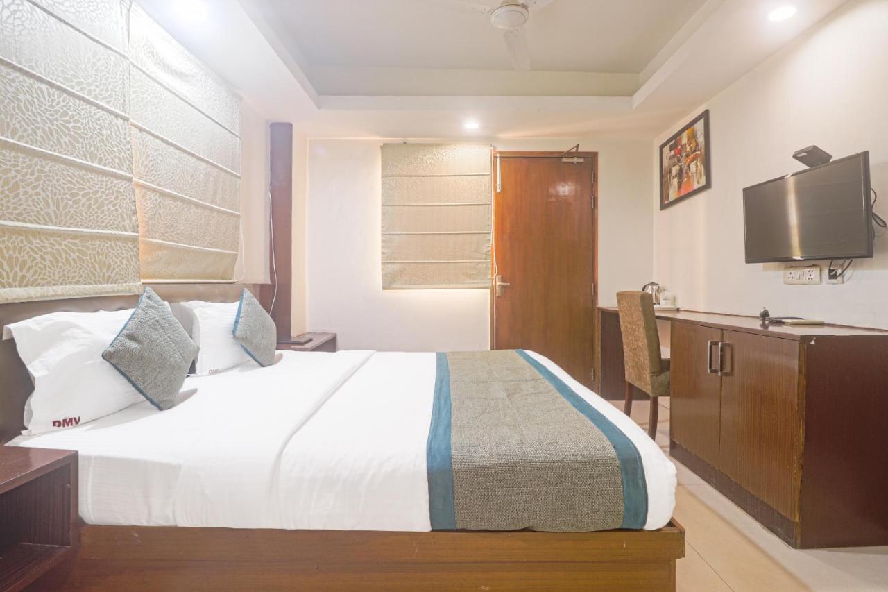 Hotel Sizzling Starr New Delhi Ngoại thất bức ảnh
