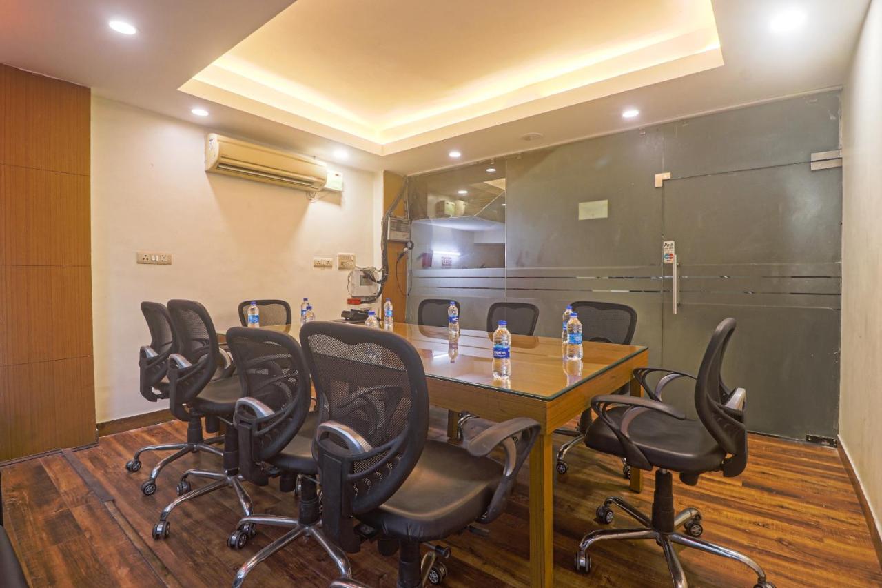 Hotel Sizzling Starr New Delhi Ngoại thất bức ảnh